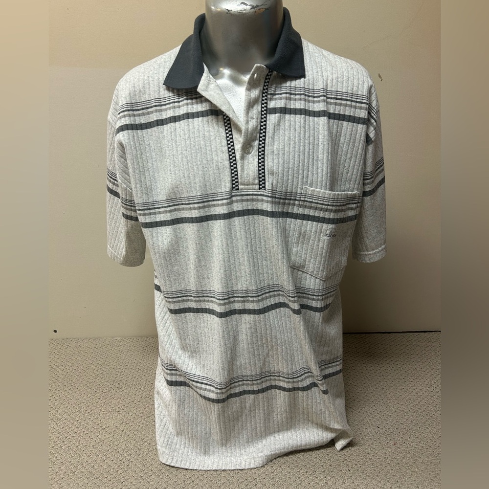 2/$20❤️- SHIRT | Men’s Clench polo shirt size medium